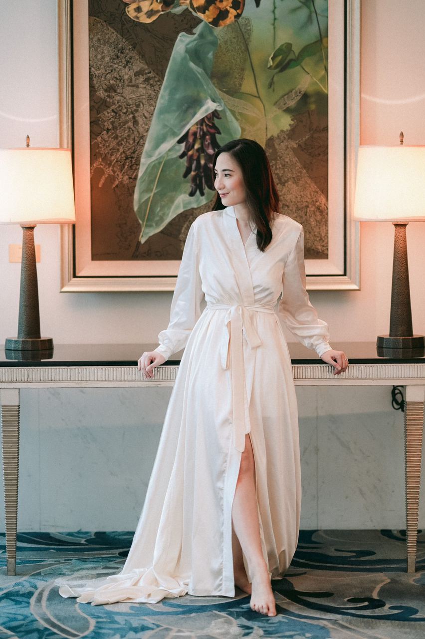 La Bianca Dressing Robe ( full silk local)